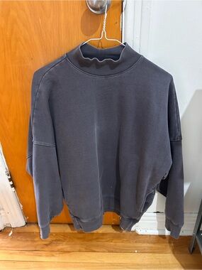 TNA Aritzia Grey Sweatshirt